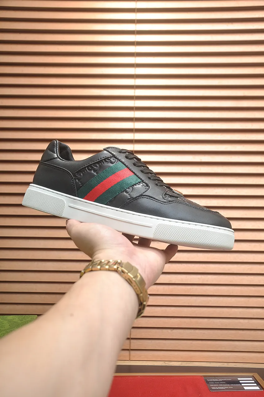 Men's men's shoes💰420💶[GUCCI Gucci] official website 1:1 men's sports shoes are now on the market, using original Gucci fabric + gluten lining, plus the official website original 1:1 comfortable outsole. Fashionable and versatile, super comfortable and breathable. 5 colors available, standard shoe size 38/45 (custom-made sizes 45 are non-refundable)